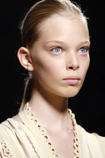 Look 34